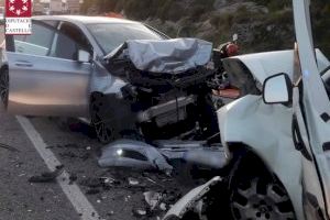 Dos Personas Fallecen Y Cuatro Resultan Heridas En Un Accidente En Xert