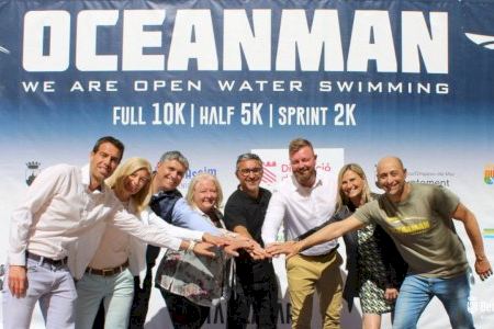 El Corte Inglés ofrecerá el avituallamiento a los 700 nadadores de 38 países participan en el Oceanman Costa Azahar de este domingo