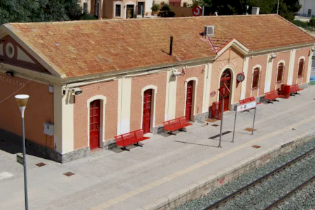 El Archivo Municipal “Clara Campoamor” celebra el 140 aniversario de la inauguración de la estación de ferrocarril de Crevillent