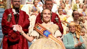 Falles Borriana 2025: Exaltació Reina Fallera Infantil. Esquerra - 03