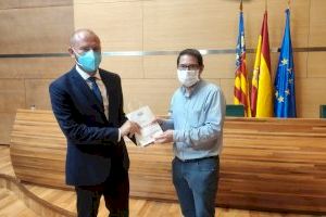 Presidente y portavoces de la Diputación tienen ya su mascarilla “Textil Ontinyent"