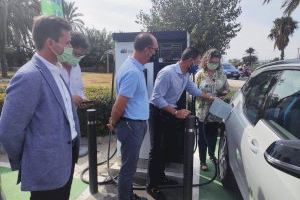 Orihuela amplía sus puntos de recarga de coches eléctricos con dos nuevos puntos en el parking de Ociopía