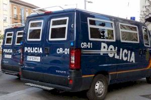 La Policía Nacional detiene a siete personas por estafar a través del método sim swapping en Valencia