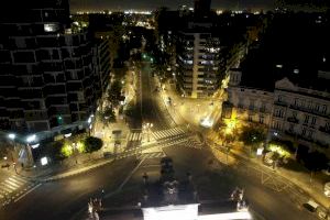 Nit complicada a València: Crema de contenidors, festes multitudinàries i baralles