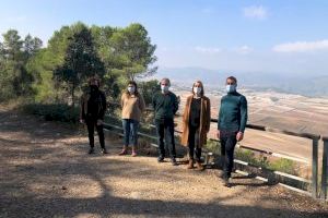 La diputada Dolors Gimeno se interesa por la ruta ciclopeatonal entre la Font de la Figuera, Moixent y Fontanars dels Alforins