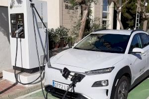 Iberdrola pone en marcha dos puntos de recarga rápida para vehículos eléctricos en Granja de Rocamora