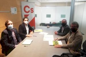 LA UNIÓ presenta als grups parlamentaris de les Corts les seues propostes d'esmena als pressupostos de 2021, entre les quals es troba un augment del pressupost per a sanitat vegetal i per a modernització de les granges