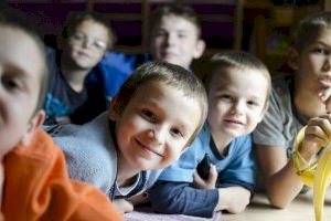 Aldeas Infantiles SOS lleva a las aulas de la Comunidad Valenciana la solidaridad con aquellos que sufren la pobreza, las desigualdades y la injusticia