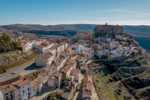 Ferit un parapentista després de caure a Ares del Maestrat