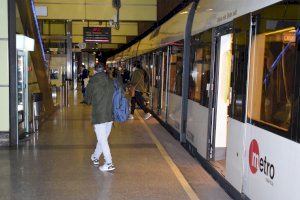 Metrovalencia incrementa el seu servei aquestes festes i estén l'horari habitual als dies laborables nadalencs