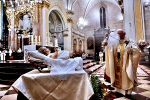 L'Arquebisbe de València oficia la tradicional Missa del Gall en la Catedral