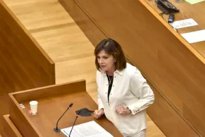 Martínez agradece “el trabajo y la implicación del personal sanitario que ha permitido que la Comunitat lidere los índices de vacunación en España”