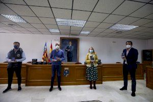 Presentada la campaña de calidad medioambiental con la donación de 40 medidores de CO2 para los centros docentes de Torrevieja