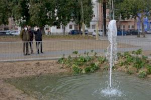 Alicante exige a la Generalitat que aumente el cuidado del monumento a la memoria de Miguel Hernández