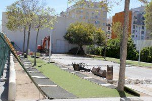 El CEIP Hort de Palau d'Oliva comença les obres del seu Pla Edificant que preveu una zona d'ombres i una remodelació en la zona de jocs