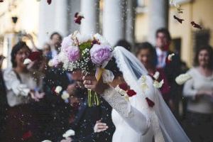 Parejas valencianas de novios participan en un fin de semana de formación online organizado por Encuentro Matrimonial