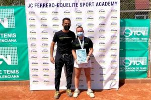 La tenista Lidón Amurrio se proclama Campeona Júnior de la Comunidad Valenciana