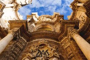 La Catedral acoge este lunes la tradicional “bendición del término” de Valencia desde la Puerta de los Hierros