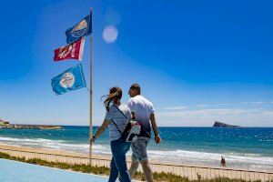 La bandera azul ondeará un año más en las playas de Levante, Poniente y Mal Pas