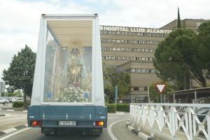 La imagen peregrina de la Virgen sigue de ruta con su 'Maremóvil'