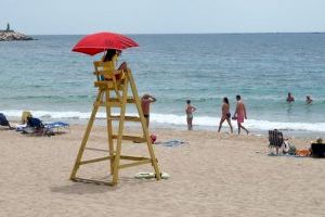 Se inicia el servicio de socorrismo diario en las playas de la Vila Joiosa