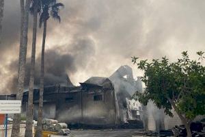 El Ayuntamiento de San Vicente del Raspeig agradece la gran labor ejercida por todos los efectivos ante el incendio del Polígono Canastell