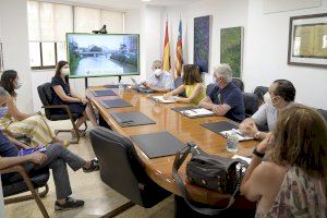 El jurado de Viles en Flor visita Paiporta