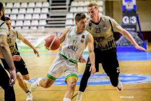 Oscar Alvarado seguirá dos años más dirigiendo en la pista al TAU Castelló