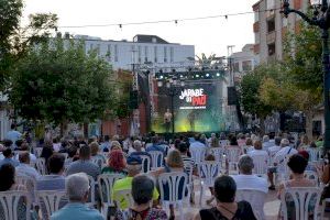 Oropesa del Mar recuerda a Pau Donés en un concierto tributo a Jarabe de Palo