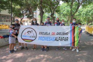 Éxito en el paso de la Vuelta Ciclista a España por Alfafar