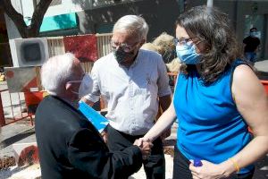 El Arzobispo visita la falla solidaria de MAIDES y destaca de la Fundación su “caridad y atención a los más desamparados”