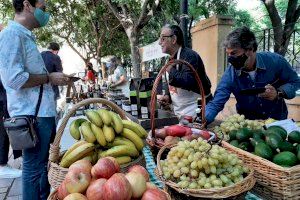 La Universitat de València y Las Naves impulsan un mercado agroecológico en el campus de Blasco Ibáñez