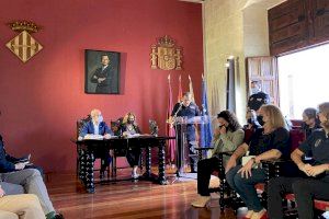 Alzira reconeix la labor de les dones policia en el 40 aniversari de la incorporació de la dona al Cos de la Policia Local