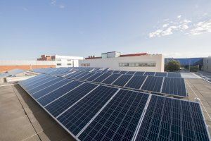 La reducción de la huella de carbono y del gasto energético, claves de la política medioambiental del Colegio de Farmacéuticos de Valencia