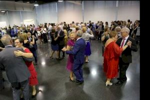 Vuelven los bailes para mayores  en los centros sociales y cívicos