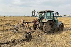 Valencia recoge más de 260 toneladas de paja de arroz para evitar su quema