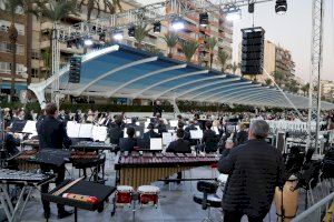 La Sociedad Musical de Sax, L’Harmonia d’Alacant y la Unió Musical de L’Orxa ganan el Certamen de Bandas