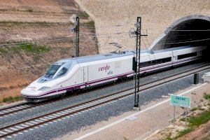 Renfe se adelanta al ‘Black Friday’ con precios especiales en billetes de Ave y Larga Distancia