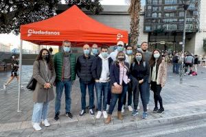 La agrupación Ciudadanos Alicante Ciudad retoma la actividad presencial coincidiendo con la Gran Carrera del Mediterráneo