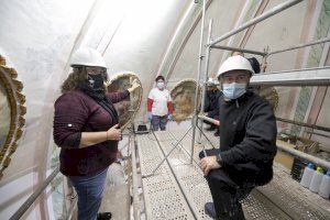 Ruth Sanz visita les obres de la cúpula de l'Ermita de la Mare de Déu del Socors Càlig que finança la Diputació amb 37.000 euros