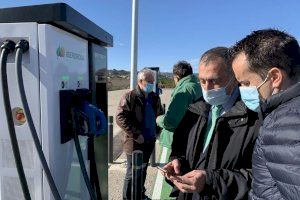 Iberdrola instal•la a Alberic dos punts de recàrrega ràpida per a vehicles elèctrics