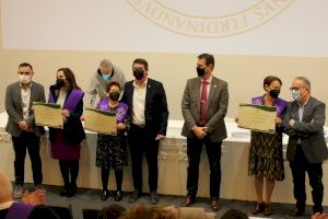 Jorge Rodríguez presideix la graduació de 60 alumnes de dues promocions de “Unisocietat” al Campus d’Ontinyent