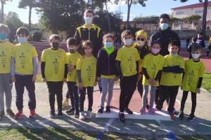 250 jóvenes participaron en el cross escolar organizado por el CA Safor Teika