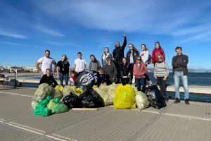 164 kilos de residuos menos en el Mar