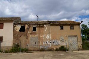 L’Ajuntament inicia els treballs per preservar l’Alqueria Coca al poble de la Torre