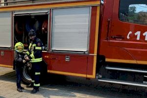 El Ayuntamiento anima a participar donando juguetes o comida en la VII Jornada Solidaria de Bomberos del SPEIS de Alicante