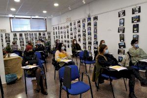 Serveis Socials i Policia Local de l’Alcúdia de Crespins participen en una jornada formativa