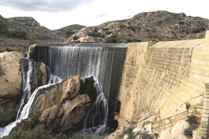 CONTIGO Elche propone la instalación de una turbina en el Pantano para generar electricidad