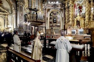 La iglesia de San Nicolás acoge la misa anual en honor a Nuestra Señora de Belén, patrona de los arquitectos