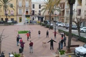 L’Alcúdia de Crespins ha iniciat aquest matí les caminades en grup per a fomentar l’activitat física